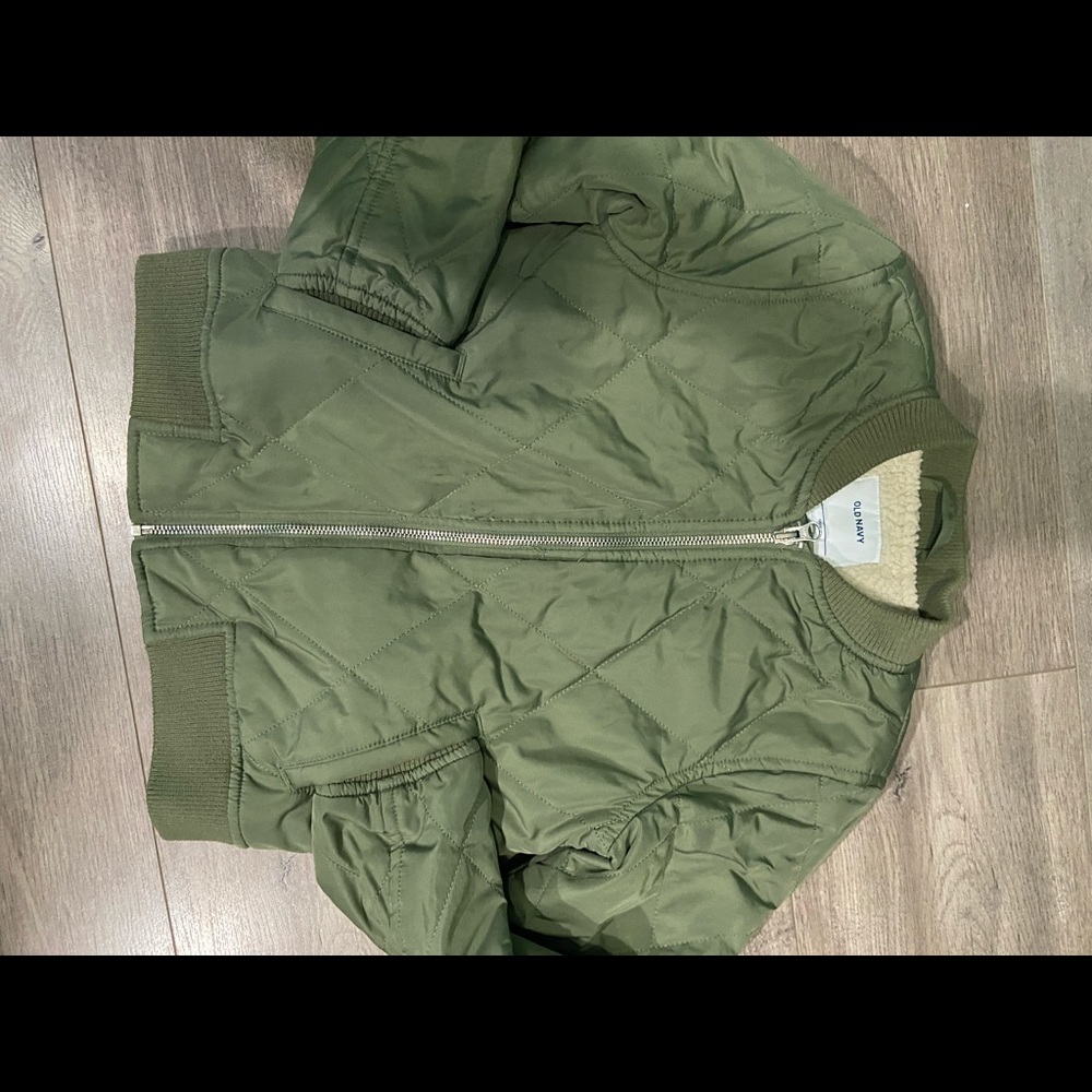 Green old navy sweater